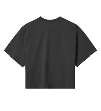 Černé krátké tričko z měkké bavlny, s krátkými rukávy a kulatým výstřihem, s hladkou texturou a bez viditelných vzorů.