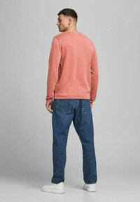 Jack & Jones JJELEO CREW NECK - Trui - slate rose