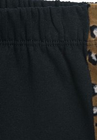 Chicco SET - Träningsset - beige