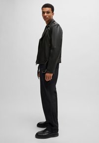 HUGO LOWIS-5 - Usnjena jakna - black