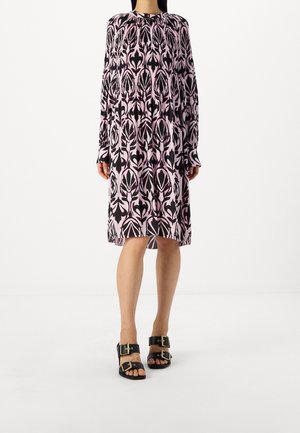 Hverdagskjole - light pink