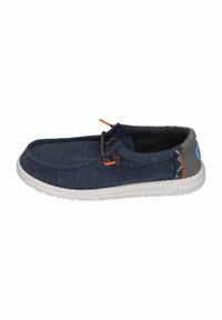 Scarpa slip-on casual blu con tessuto testurizzato, tallone grigio a contrasto, dettagli arancioni e suola bianca maculata.