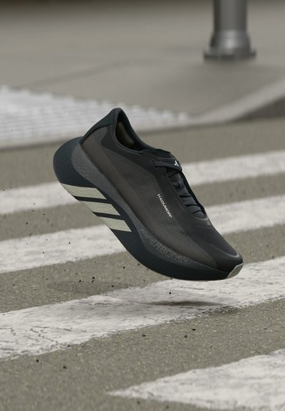 adidas Performance HYPERBOOST EDGE