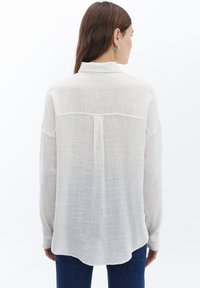 OXXO WITH GLITTER - Blusa - gold stripe