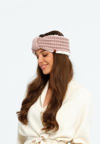 Bickley+Mitchell Oorwarmers - light pink