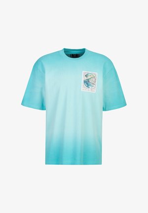 Lichtblauw gradient T-shirt met korte mouwen en een kleine vintage stijl Capri ansichtkaartprint op de linkerborst.