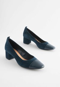 Next FOREVER COMFORT LOW BLOCK REGULAR WIDE FIT - Pumps - navy