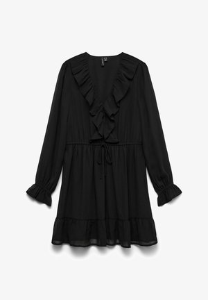 Svart klänning med långa ärmar, volangkrage och dragsko i midjan. Har en utsvängd nederkant och textilstruktur.