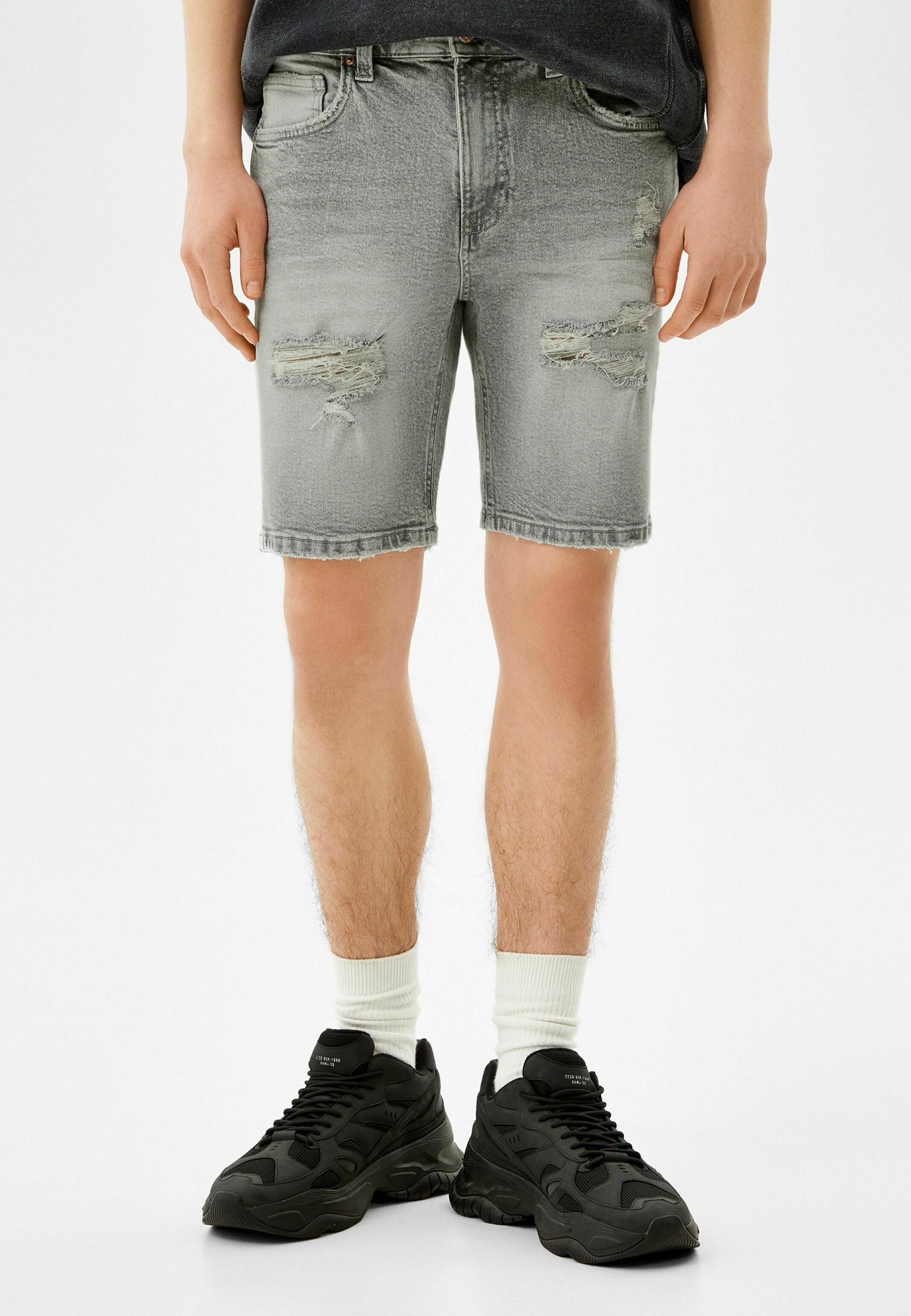 Bershka BERMUDA WITH RIPS - Shorts di jeans - mottled dark grey/grigio  scuro screziato - Zalando