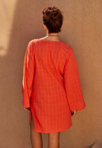 Next COVER-UP KAFTAN - Blúz - coral pink