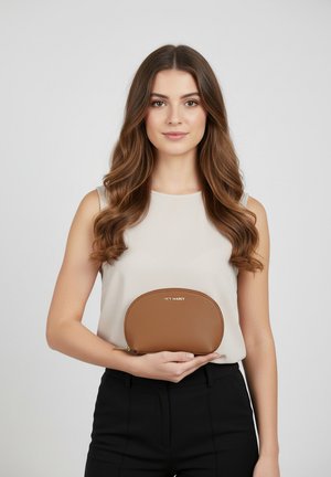 Hey Marly KOSMETIK LITTLE COMPANION - Trousse de toilette - cognac