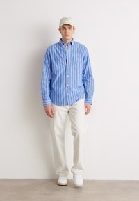 Thumbnail Image 2