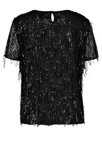 Top corto nero a maniche corte con design frangiato e paillettes, scollo rotondo e chiusura a oblò sul retro.