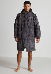 Next - SWIM CHANGING ROBE - Talvitakki - grey camo print Pienoiskuva 1