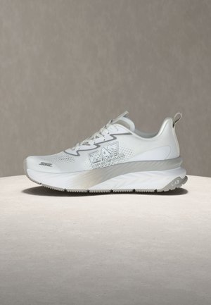 CRUSHER SONIC NEW UNISEX - Αθλητικά παπούτσια - optical white/silver-coloured