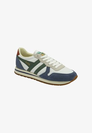 Sneaker multicolore con pelle bianca, dettagli in suede blu scuro, strisce verdi e tacco marrone. Progettato con allacciatura frontale e suola in gomma.