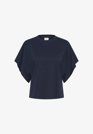 Luźna bluzka z krótkim rękawem w ciemnym granatowym kolorze, z szerokimi rękawami i okrągłym dekoltem, przedstawiona na białym tle.