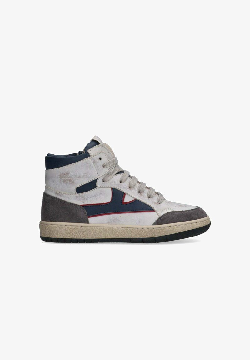 Sneaker alta in suede bianco e pelle grigia, con accenti navy, dettagli rossi e suola in gomma testurizzata. Design con lacci.