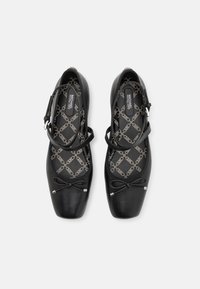 MICHAEL Michael Kors COLLETTE FLEX BALLET - Bailarinas con hebilla - black