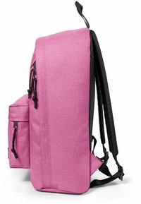 Eastpak OUT OF OFFICE - Mochila - spark cloud pink