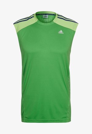 Jasnozielona, bezrękawnikowa koszulka sportowa wykonana z gładkiego materiału, z granatowymi paskami na ramionach i logo Adidas na piersi.