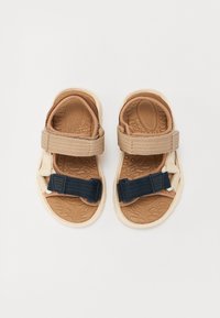 Thumbnail Image 4