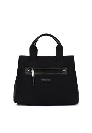 Borsa tote nera in tela con doppi manici, tasca frontale con zip e dettagli metallici argentati. Forma strutturata con una finitura testurizzata.
