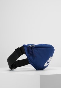 Nike Sportswear Ledvinka - dark blue