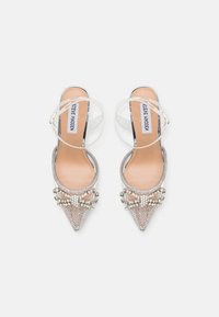 Thumbnail Image 9