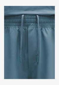 Niewybrane, steel blue