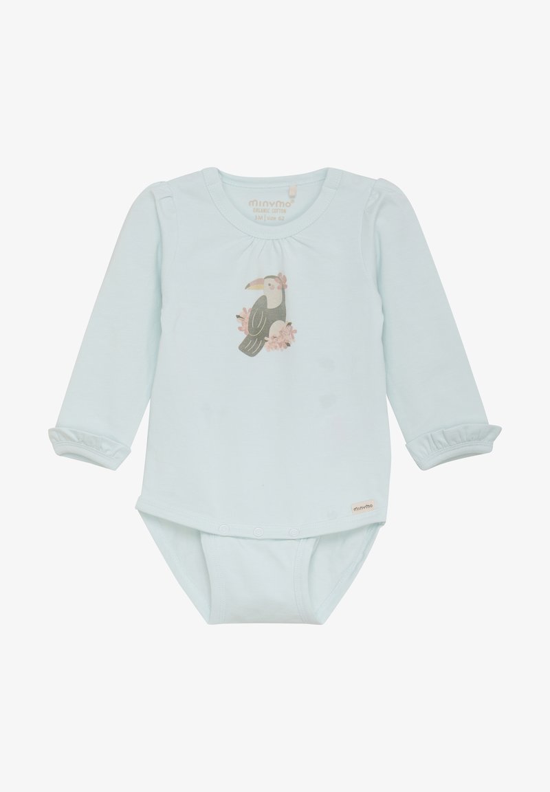 Ljusblå långärmad bodysuit i mjuk ekologisk bomull, med en tukan och blommönster, samt rynkade detaljer vid halsringningen och tryckknappsstängning.