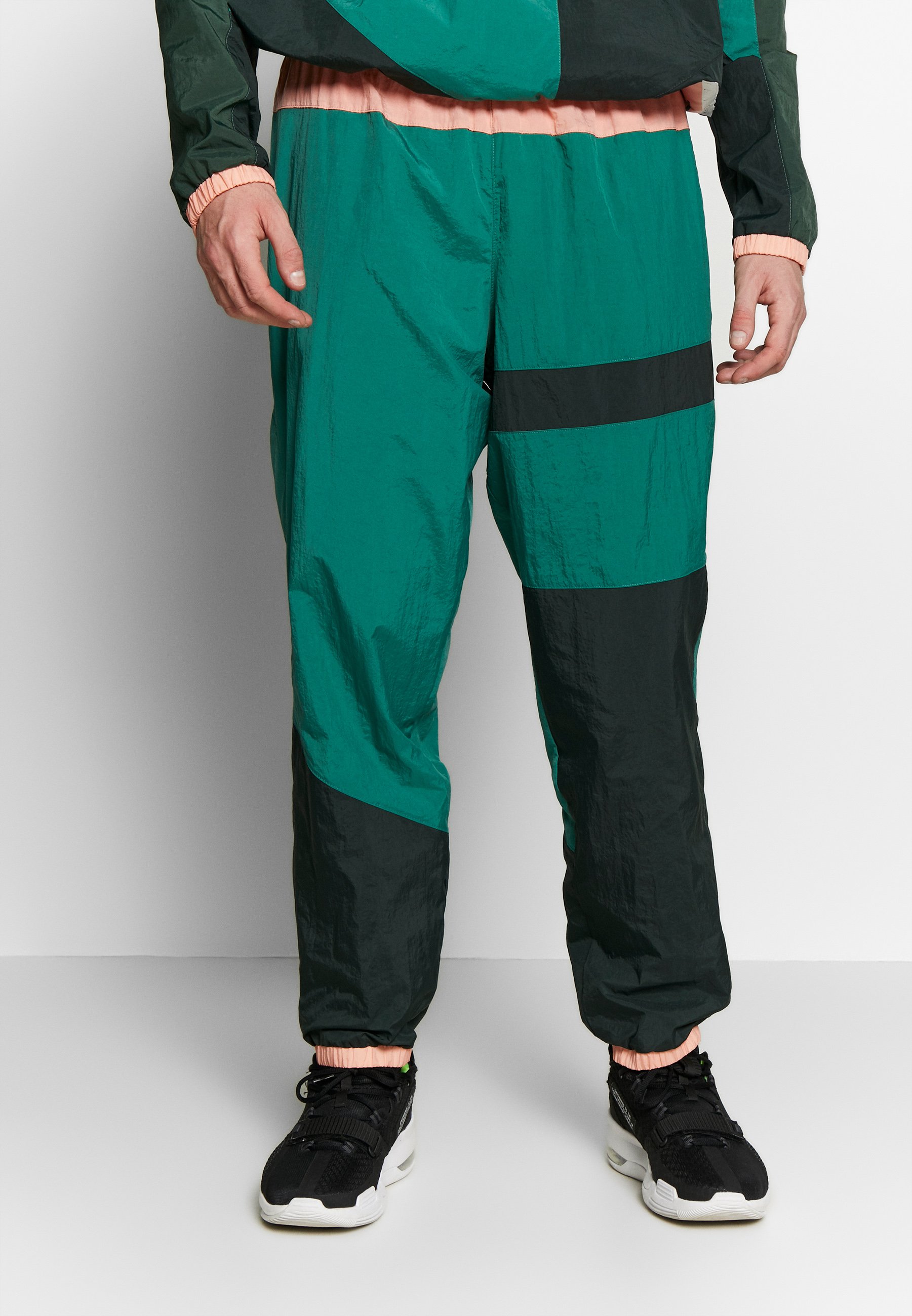 nike performance flight tracksuit