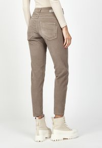 Gang 94AMELIE - Stoffhose - light taupe