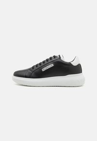 Valentino BOUNCE - Trainers - black/white