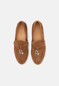Steve Madden PORTLAND - Scarpe senza lacci - cognac