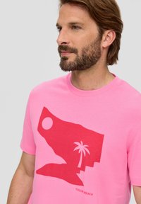 s.Oliver MIT FRONTPRINT - T-Shirt print - rosa