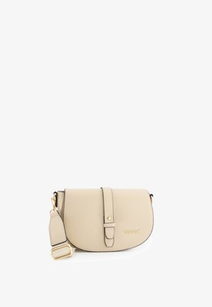 Beige lederen crossbody tas met verstelbare riem, gouden accenten, sluiting aan de voorkant van de riem en "VENEZIA" logo op het voorflapje.