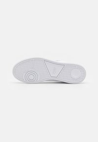 Polo Ralph Lauren - HERITAGE COURT - Sneakers - white - 4