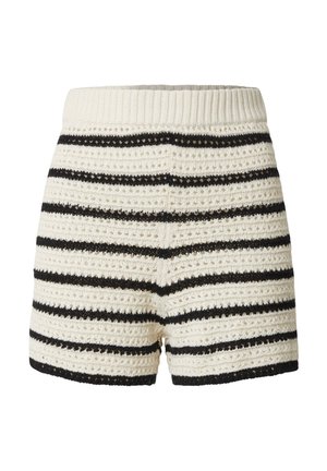 Shorts en maille avec une taille côtelée, ornés de rayures alternées crème et noires, texturés avec des motifs en crochet ouverts.