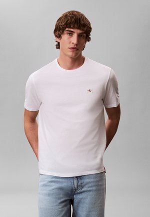 Calvin Klein Jeans TEE - Βασικό μπλουζάκι - bright white/plein air