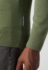 Marc O'Polo CREWNECK WITH RAGLAN WAVE STRUCTURE - Džemper - victorian mist