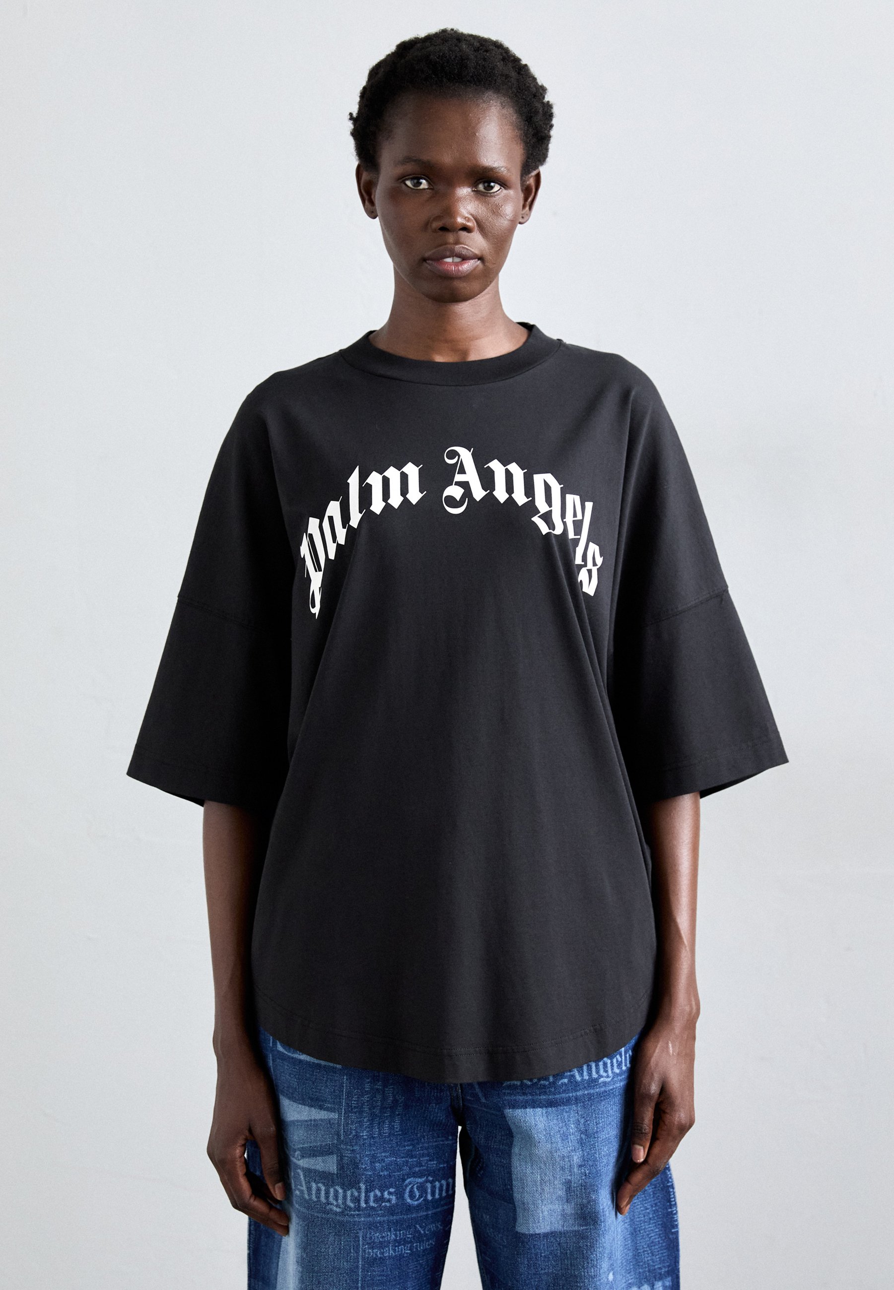 Palm Angels CURVED LOGO TEE - Print T-shirt - black/off