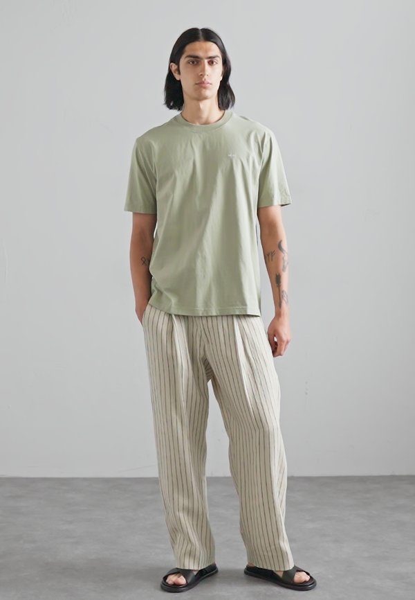 KAY  - Trousers - oat4