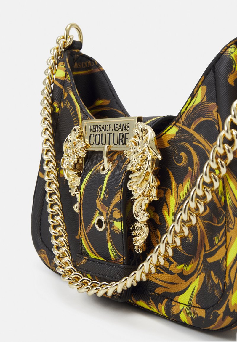 Damen Handtaschen | Versace Jeans Couture BAROQUE SAFFIANO CROSSBODY Handtasche black/schwarz - DS84045 Damen Handtaschen | Versace Jeans Couture BAROQUE SAFFIANO CROSSBODY Handtasche black/schwarz - DS84045