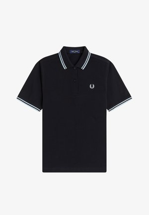 Polo manches courtes noir avec double rayures bleu clair sur le col et les poignets, deux boutons, et un petit logo laurier blanc sur la poitrine.