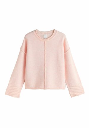 Blød lyserød strikket sweater med lange, vide ærmer, ribbede manchetter, rund hals og synligt sømdetalje ned midt foran.