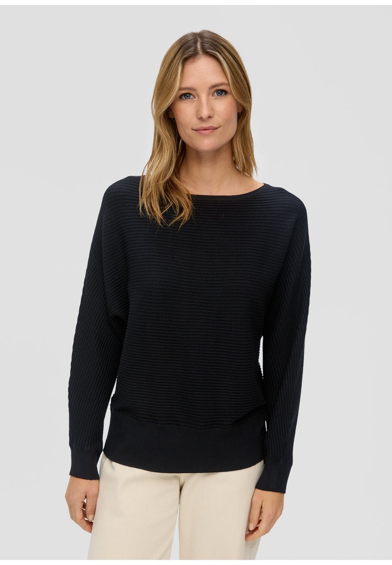 Dunkelblaues geripptes Sweatshirt mit weitem Bootsausschnitt, langen Ärmeln und lässiger Passform. Verfügt über einen strukturierten Stoff und ein einfarbiges Design.