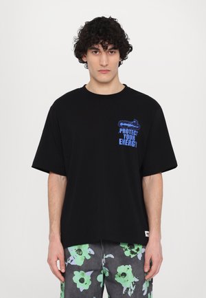 SLOGAN TEE - T-shirts med print - black