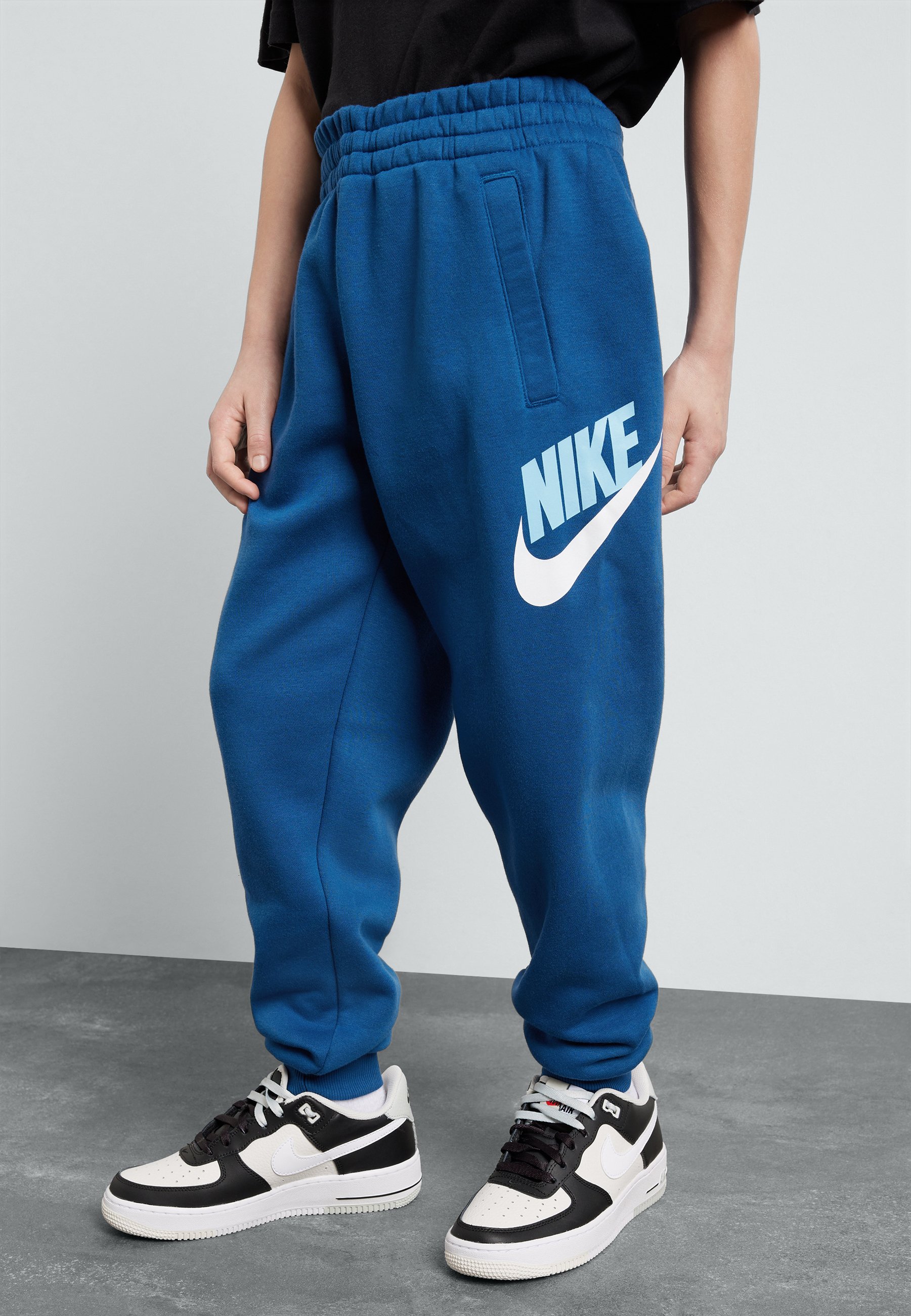 boys nike track bottoms