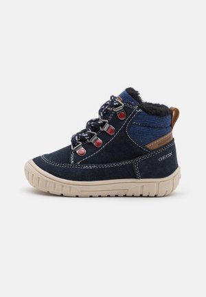 OMAR BOY WPF - Bottes de neige - navy/red